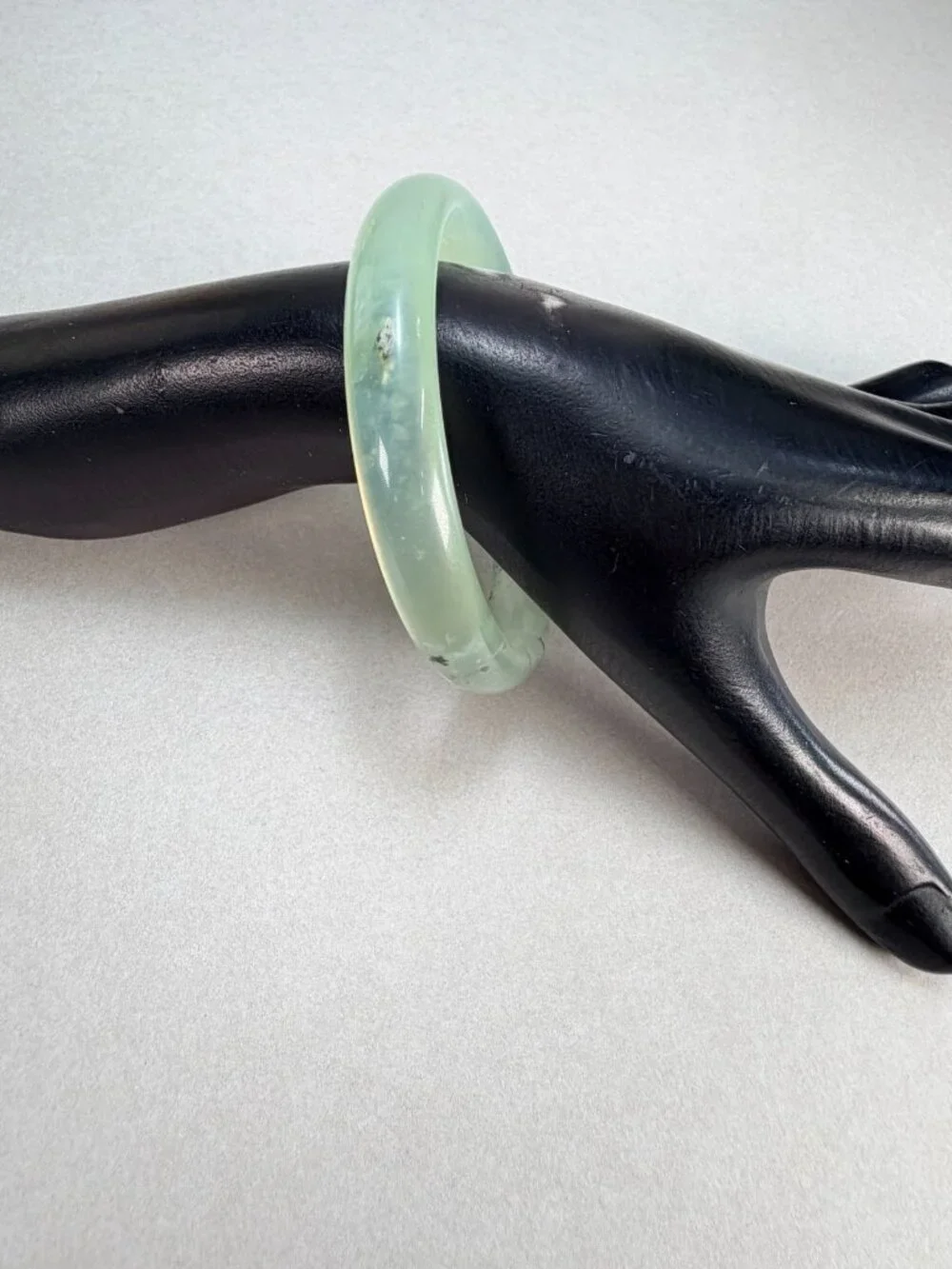Natural Light Green Jade Jadeite Bangle Bracelet Round Polished Vintage 7.5